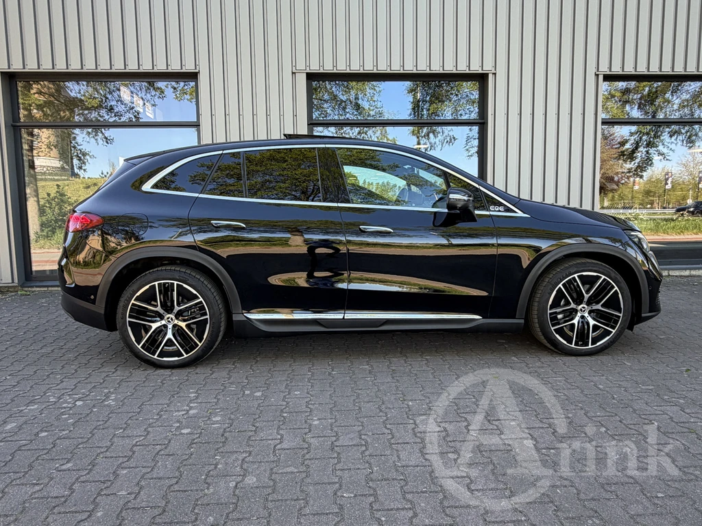 Mercedes-Benz EQE – foto 9