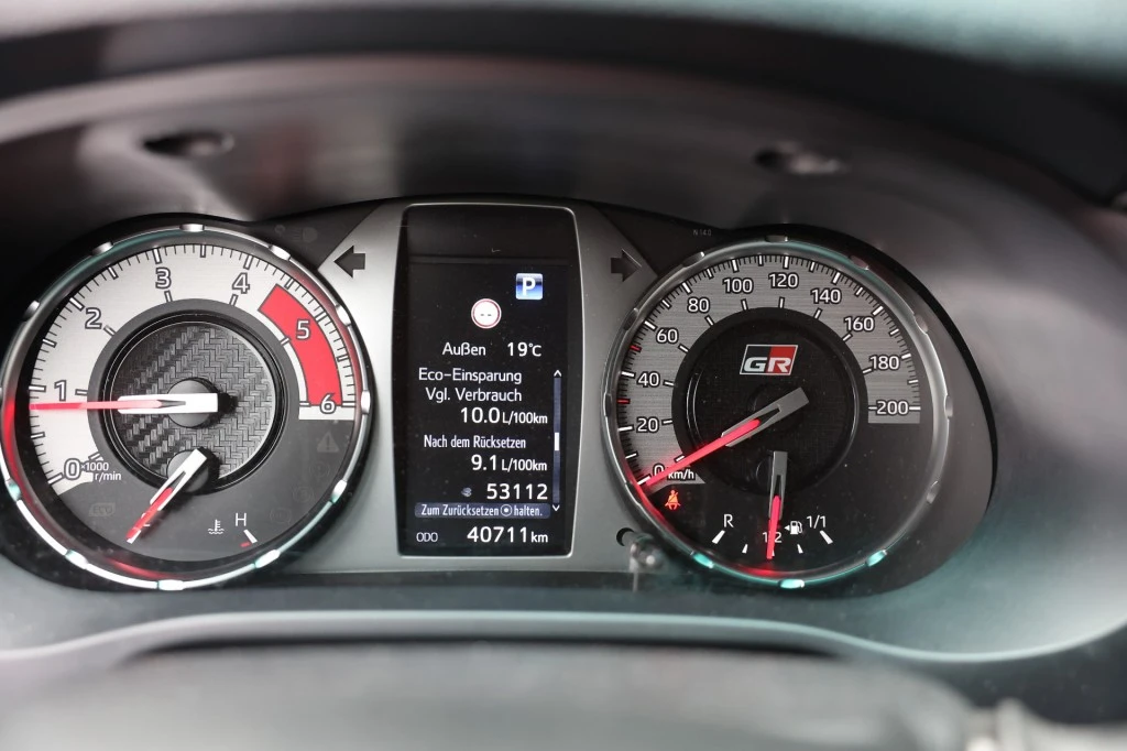 Toyota Hilux – foto 14