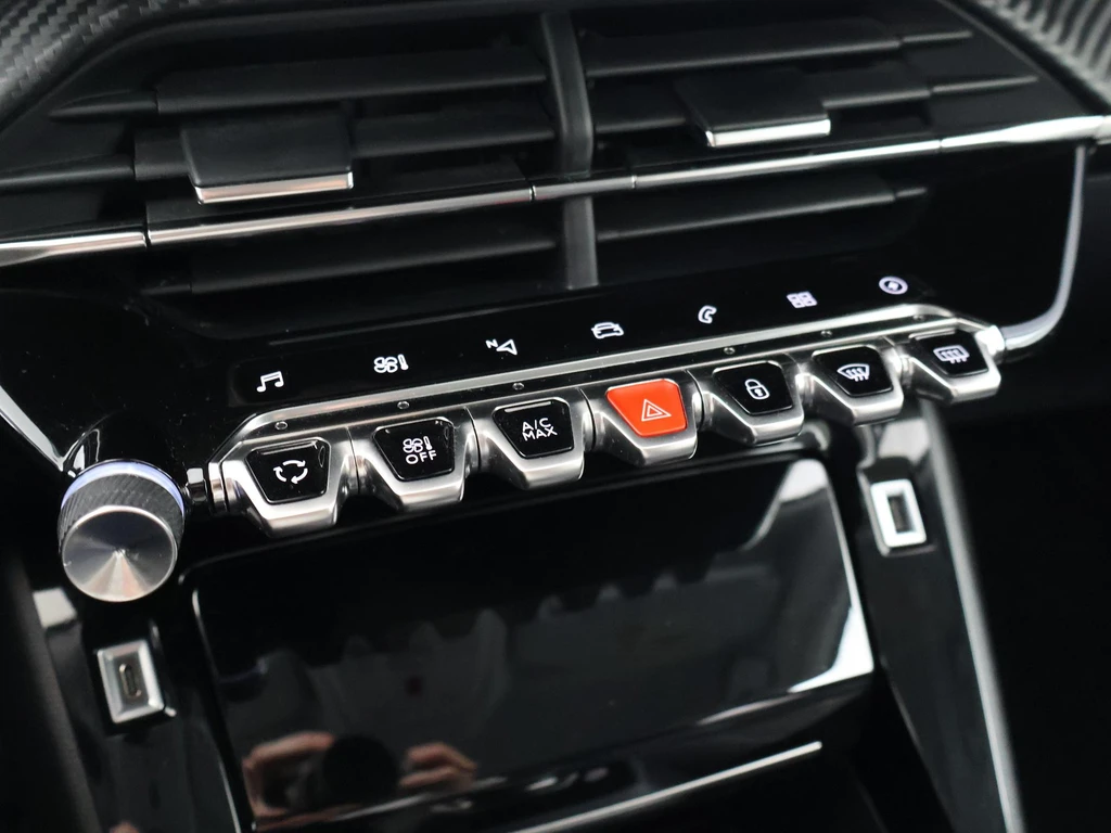 Peugeot e-2008 – foto 52
