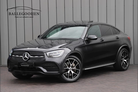 Mercedes-Benz GLC Coupé 300 AMG 4-Matic | 258PK | Schuifdak | Trekhaak | Led | Carplay | Distronic | Leder | Stoelverwarming | 2020.