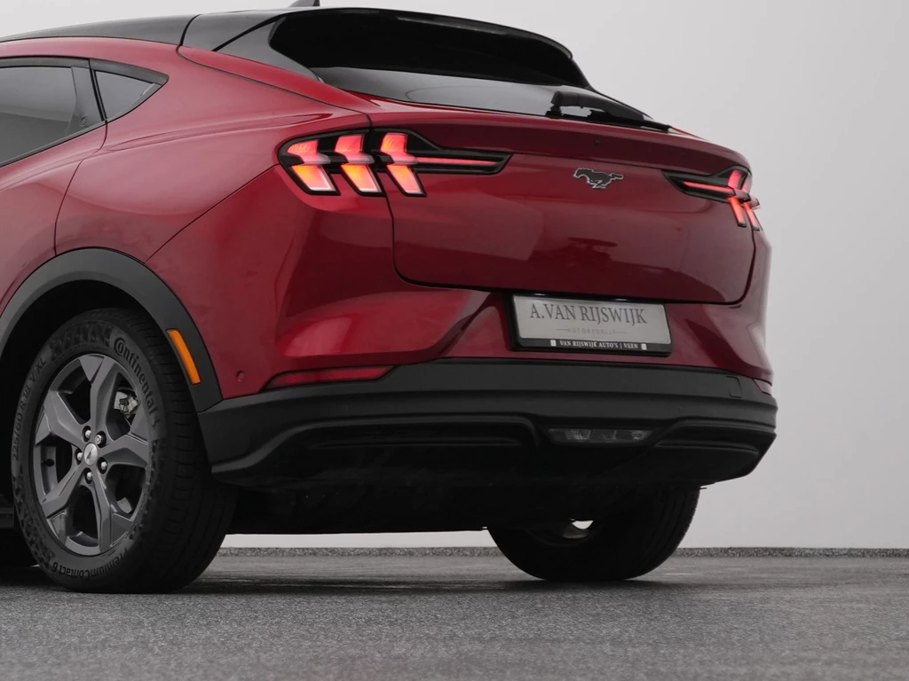 Ford Mustang Mach-E – foto 5