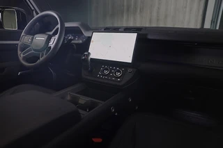 Land Rover Defender – thumbnail 18