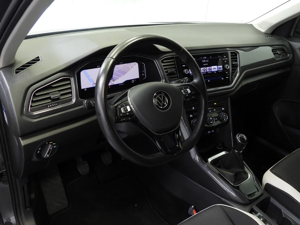 Volkswagen T-Roc – foto 7