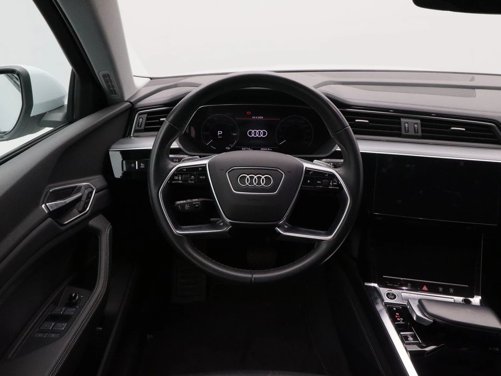 Audi e-tron – foto 15