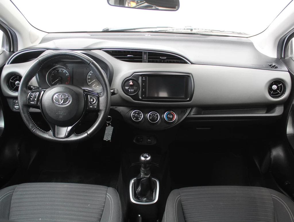 Toyota Yaris – foto 12