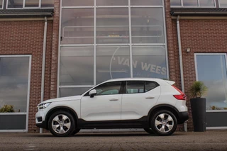 Volvo XC40 – thumbnail 2