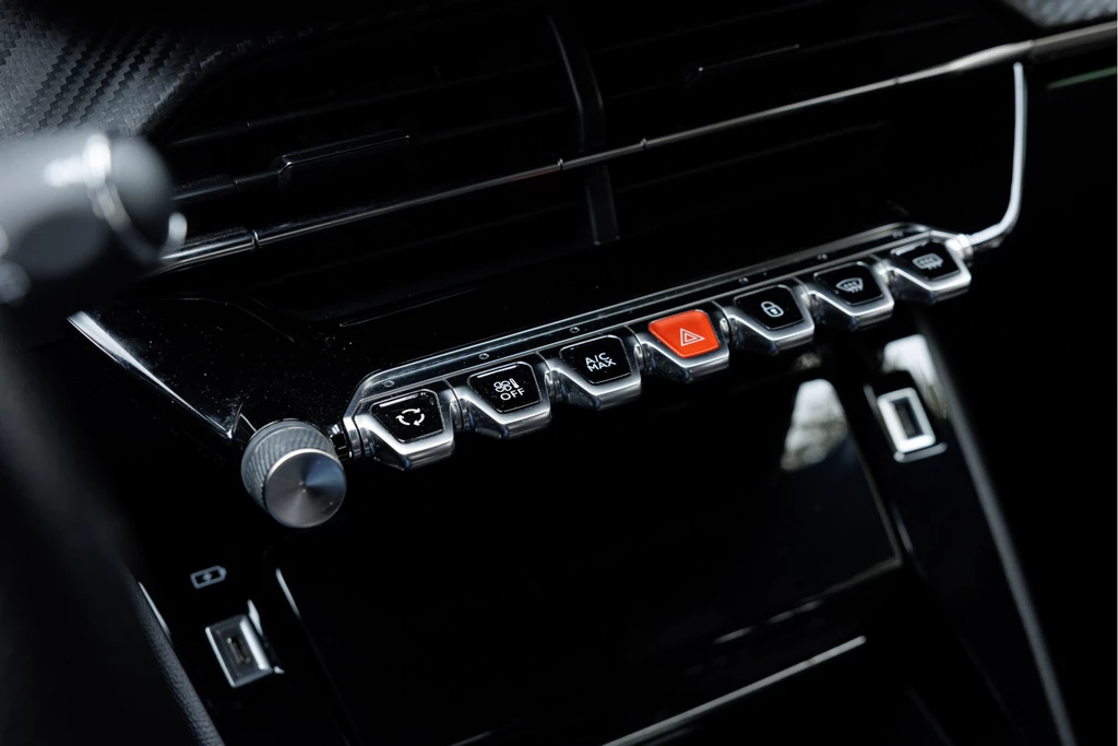 Peugeot 208 – foto 17