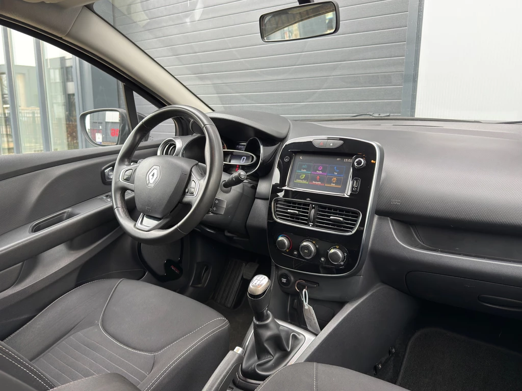 Renault Clio – foto 11