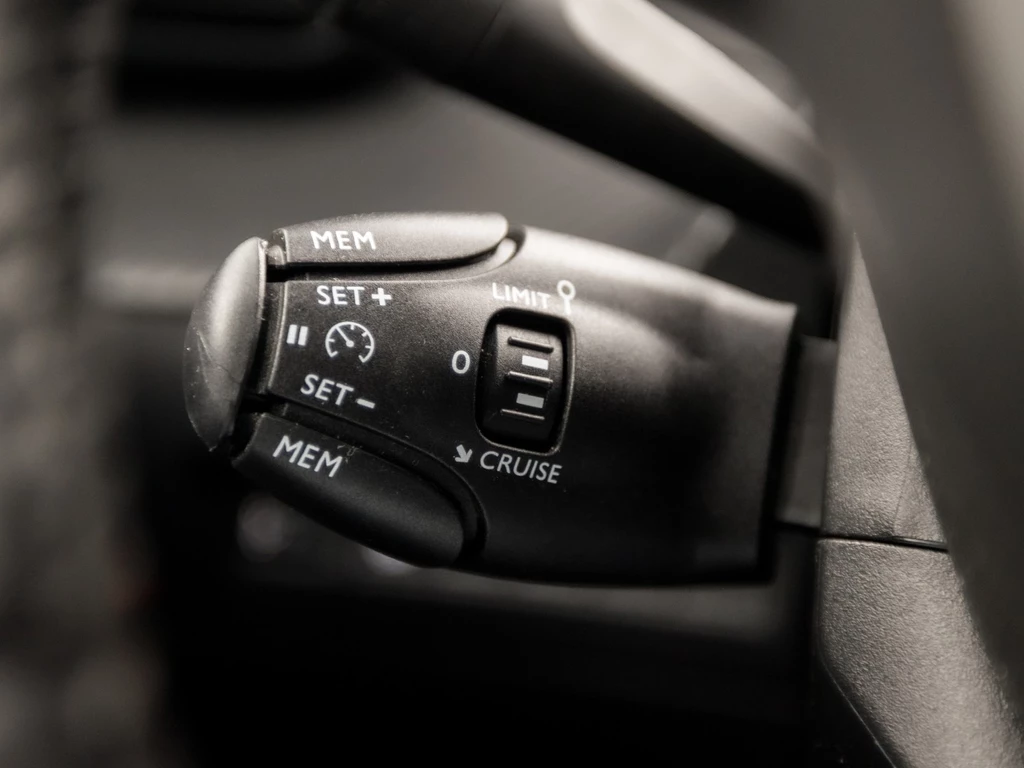 Peugeot 208 – foto 19