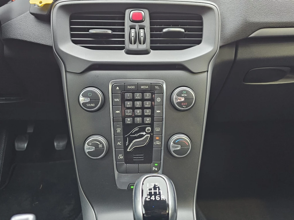 Volvo V40 – foto 18