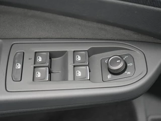 Volkswagen Golf – thumbnail 44
