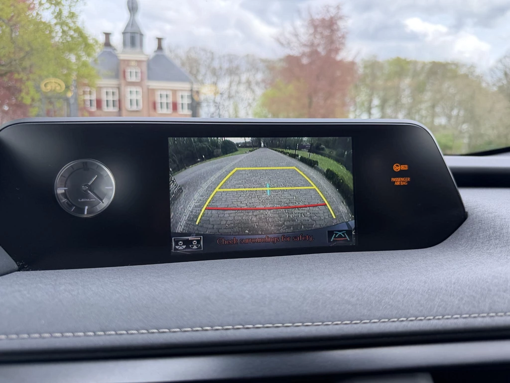 Lexus UX – foto 18