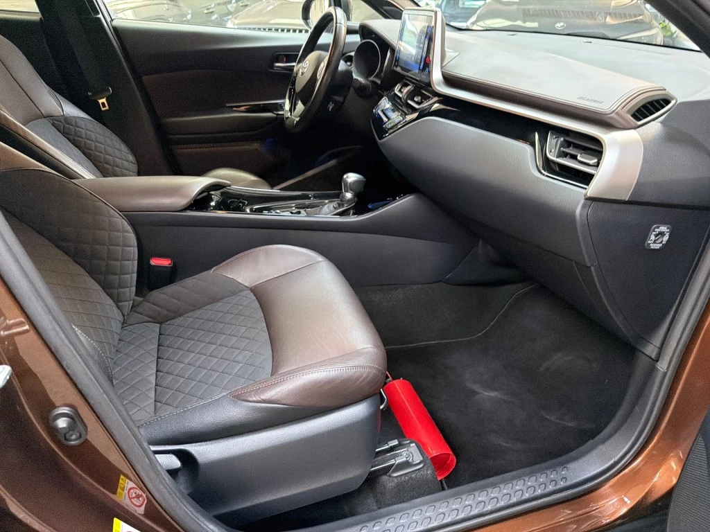 Toyota C-HR – foto 14