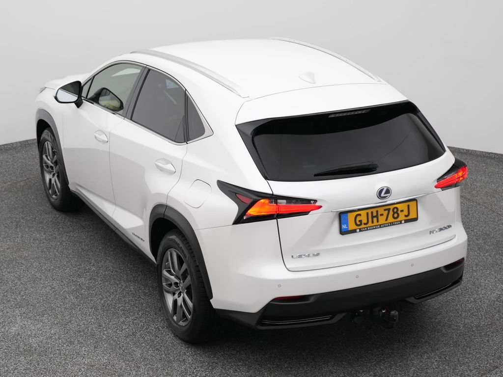 Lexus NX – foto 6