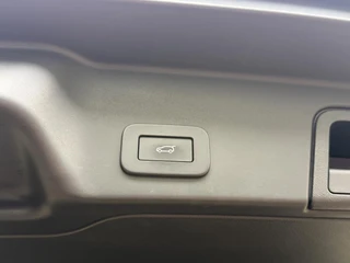 Land Rover Range Rover Evoque – thumbnail 48