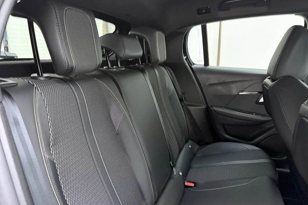 Peugeot 208 – foto 14