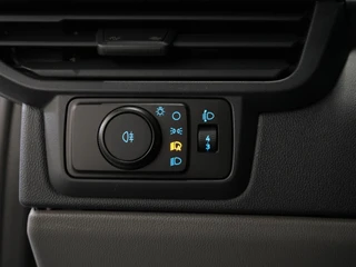 Ford E-Transit Custom – thumbnail 53