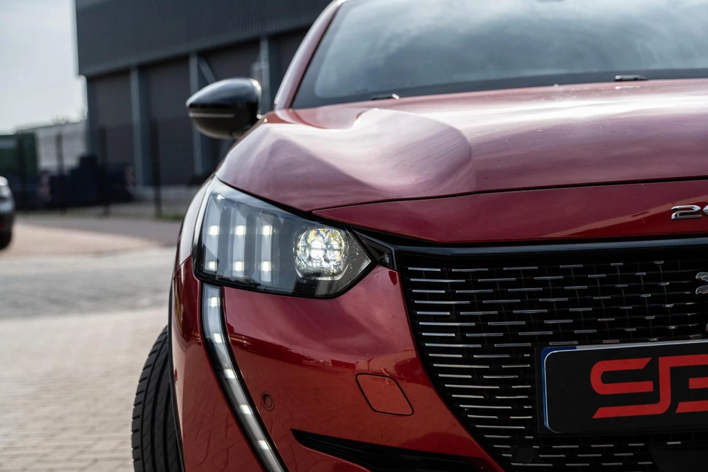Peugeot 208 – foto 16