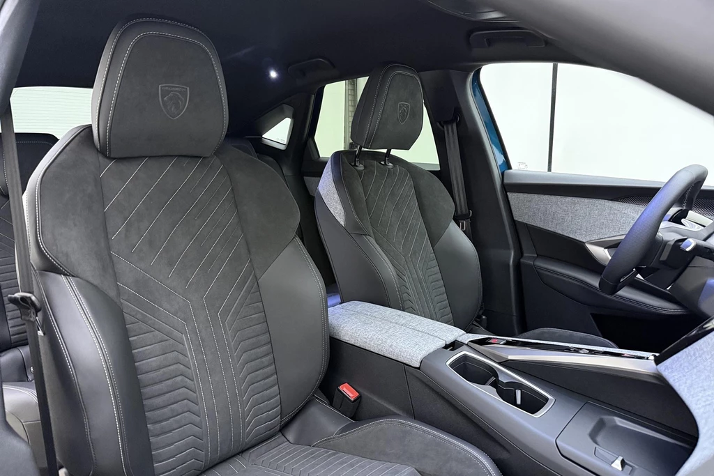 Peugeot e-3008 – foto 14