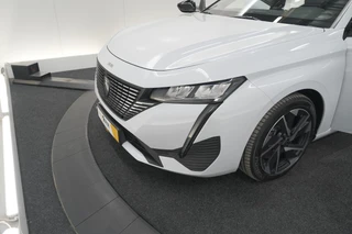 Peugeot 308 – thumbnail 1