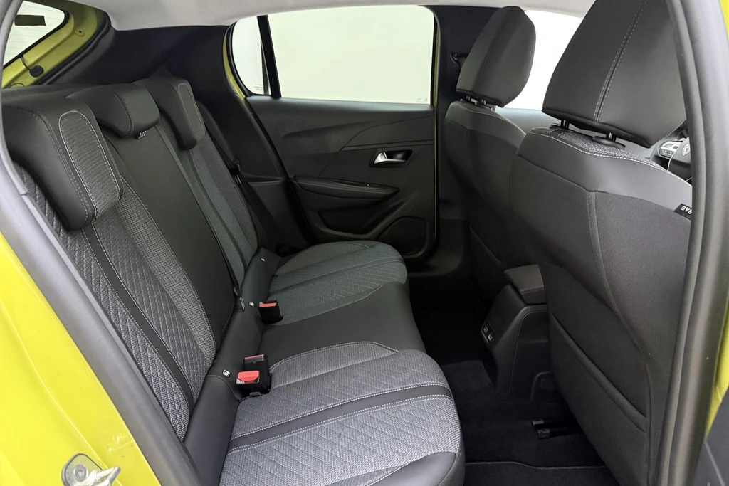 Peugeot 208 – foto 12