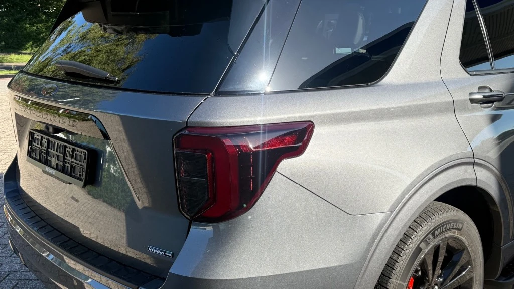Ford Explorer – foto 14