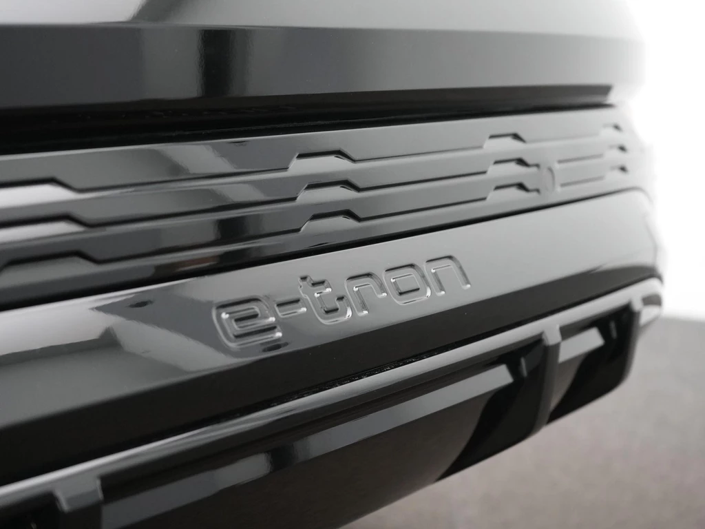 Audi Q8 Sportback e-tron – foto 67