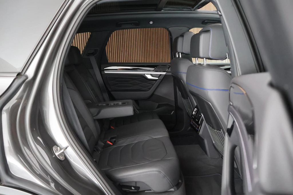 Volkswagen Touareg – foto 17