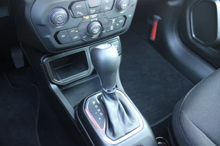 Jeep Renegade – thumbnail 21