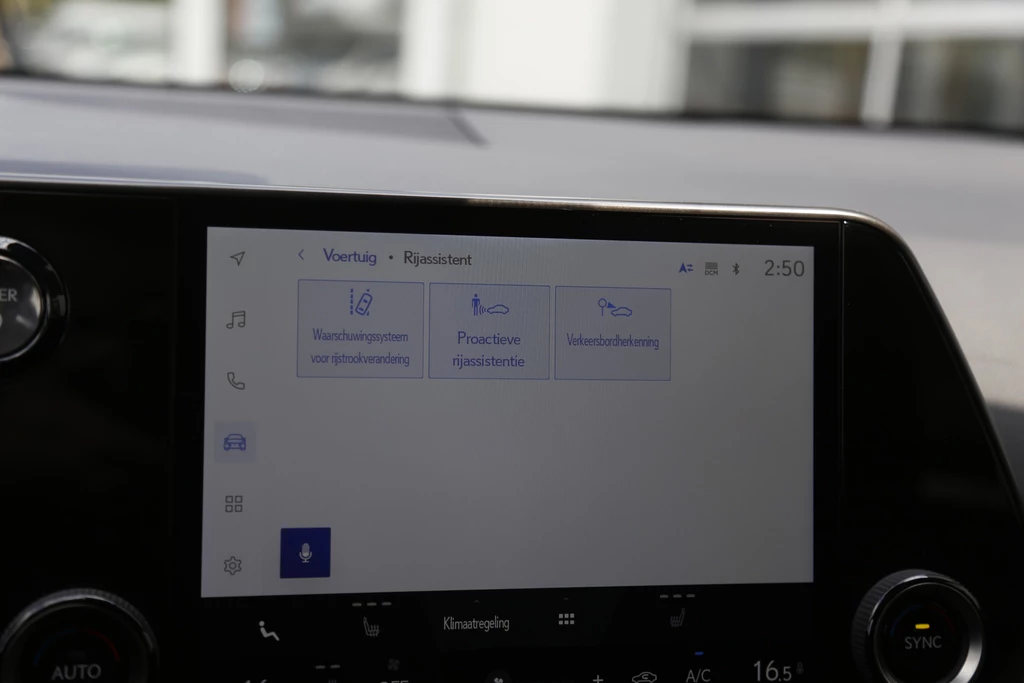 Lexus NX – foto 29