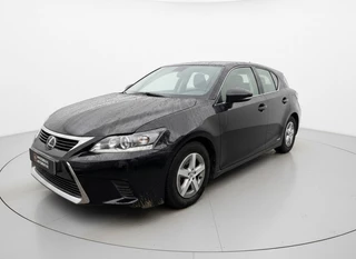 Lexus CT – thumbnail 1