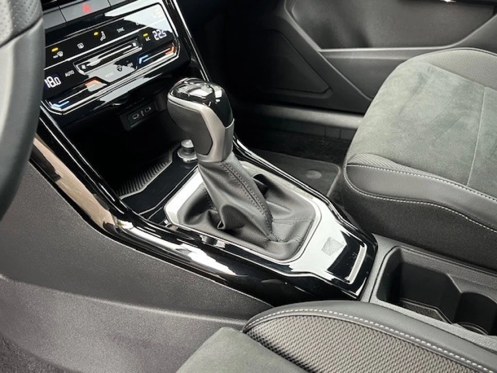 Volkswagen T-Roc – foto 12