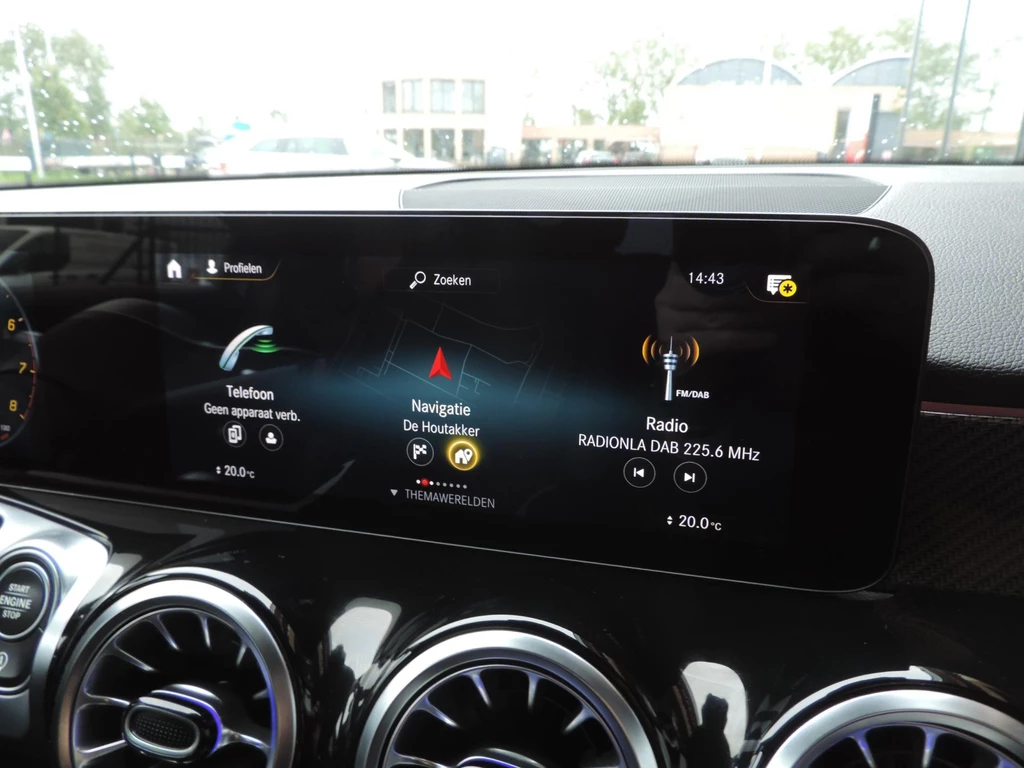 Mercedes-Benz GLB – foto 33