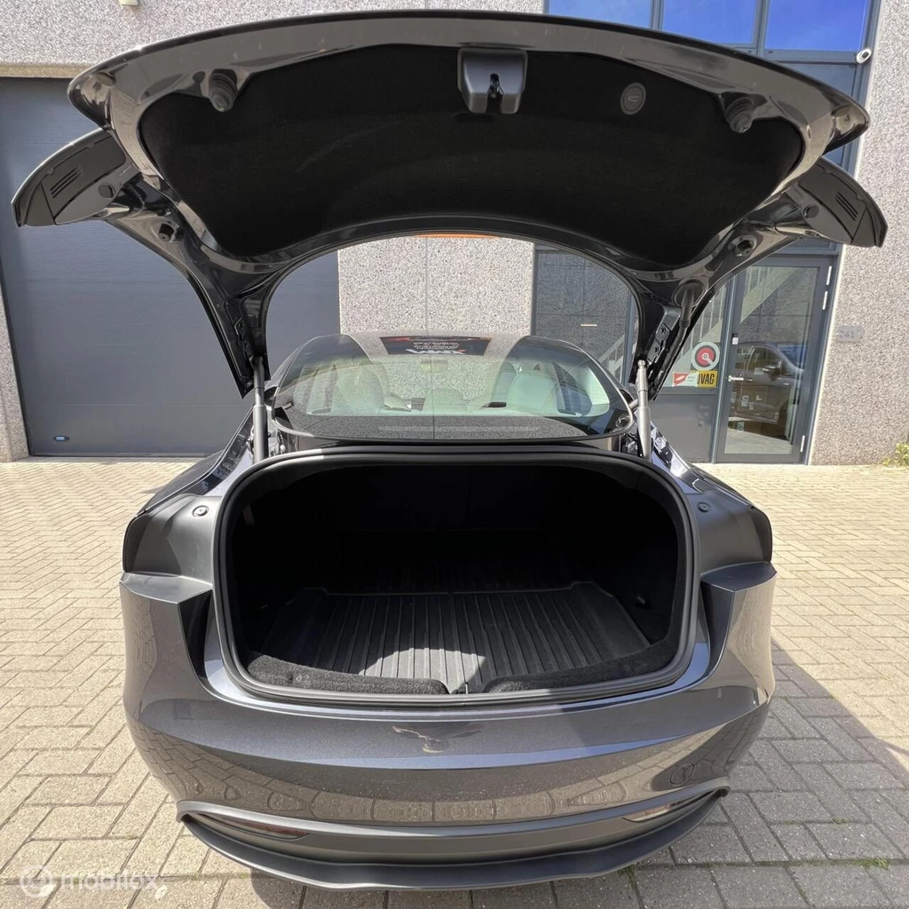 Tesla Model 3 – foto 22