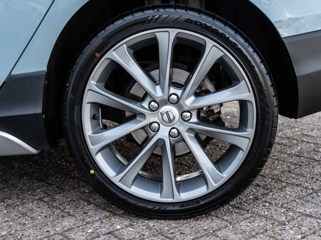 Volvo V40 – foto 12