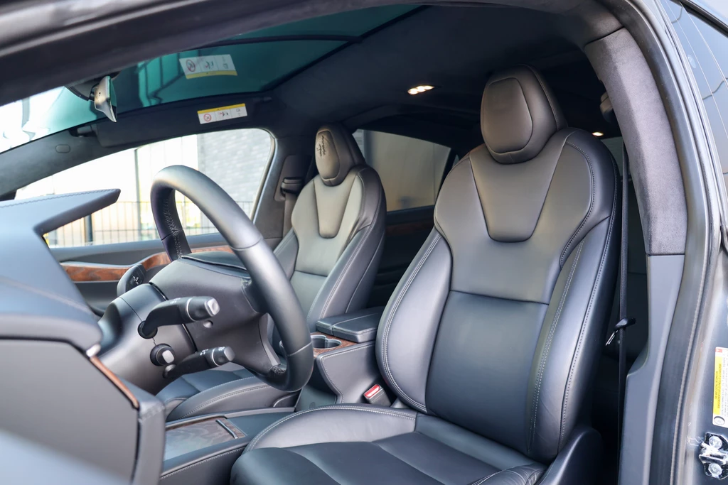 Tesla Model X – foto 18