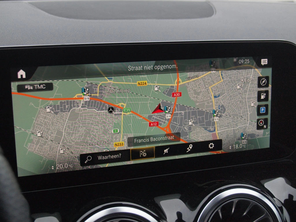 Mercedes-Benz EQA – foto 21