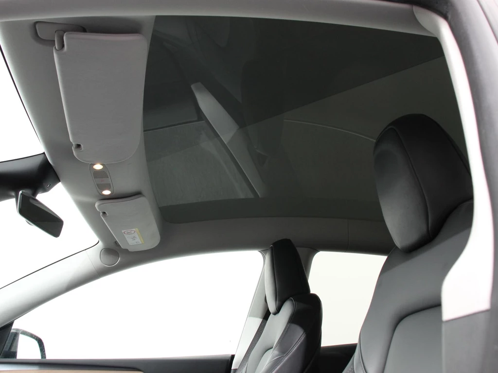 Tesla Model Y – foto 9