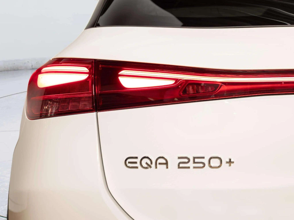 Mercedes-Benz EQA – foto 22