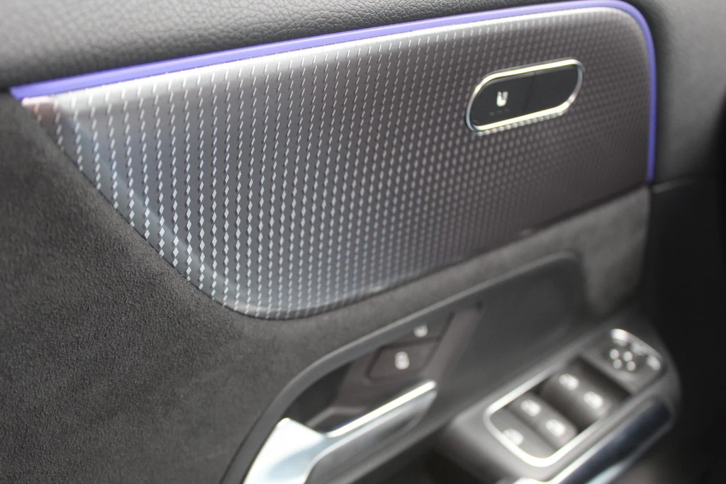 Mercedes-Benz EQA – foto 18