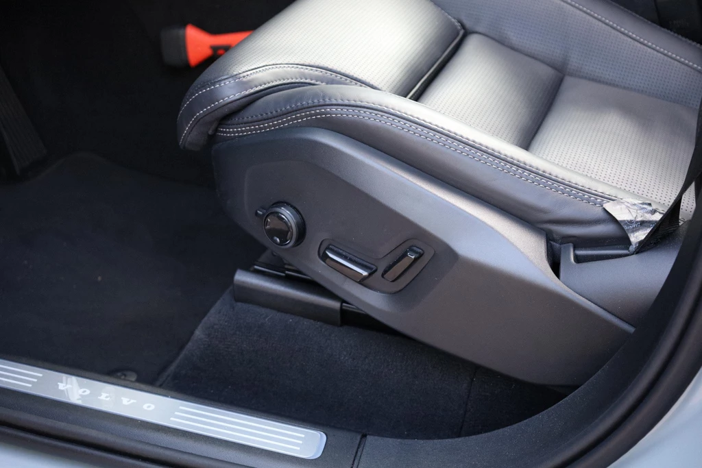 Volvo XC90 – foto 29