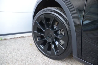 Tesla Model Y – thumbnail 10