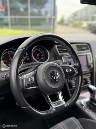 Volkswagen Golf – thumbnail 33