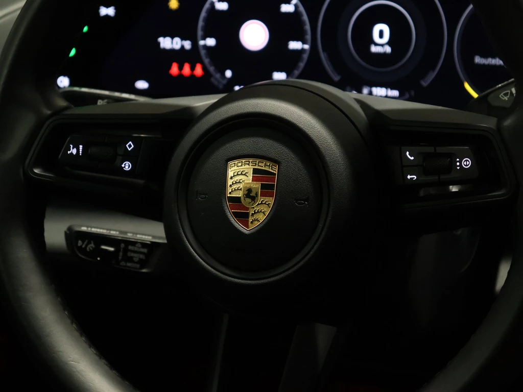 Porsche Taycan – foto 9