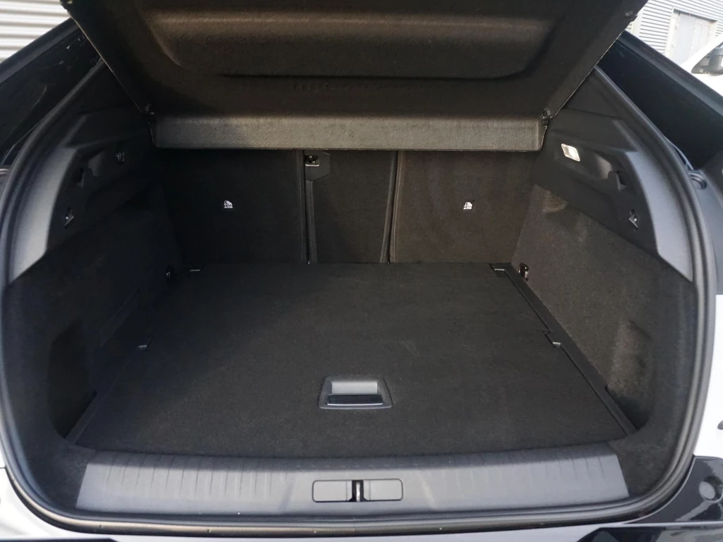 Peugeot e-3008 – foto 43