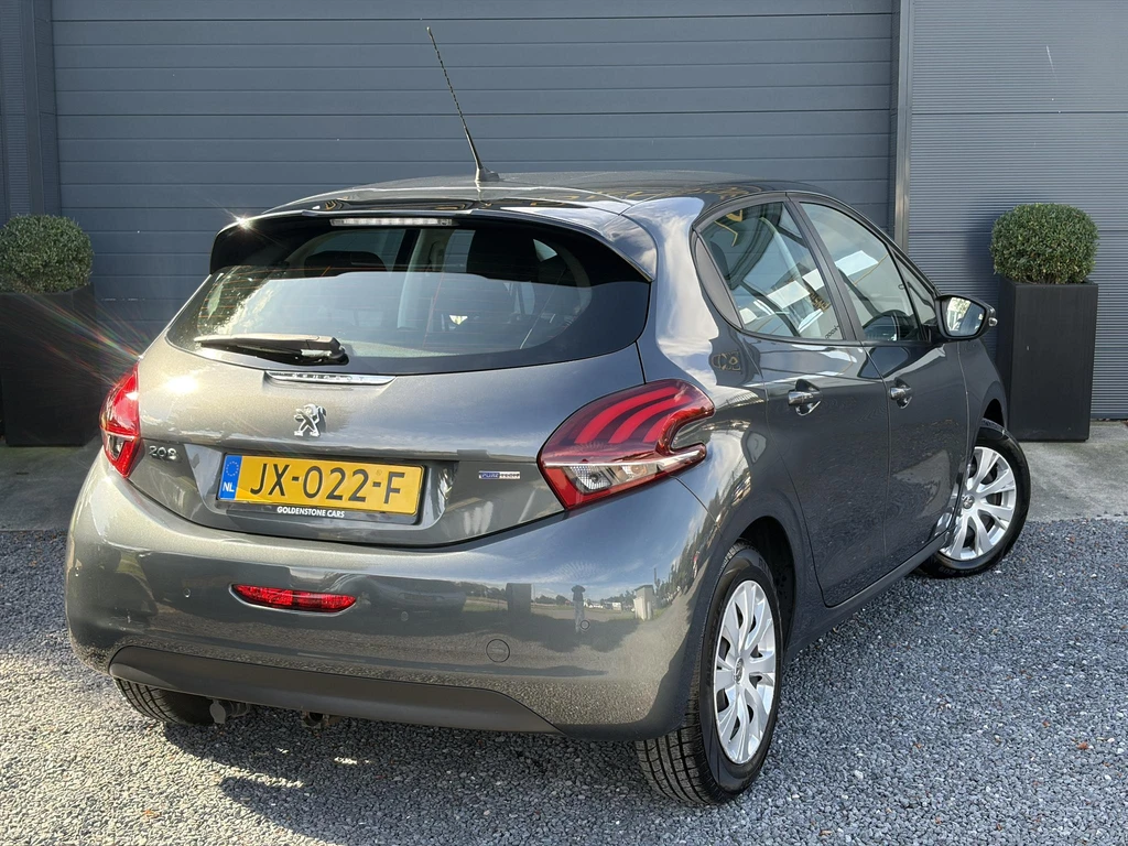 Peugeot 208 – foto 3
