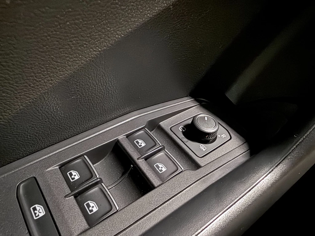 Volkswagen T-Roc – foto 17