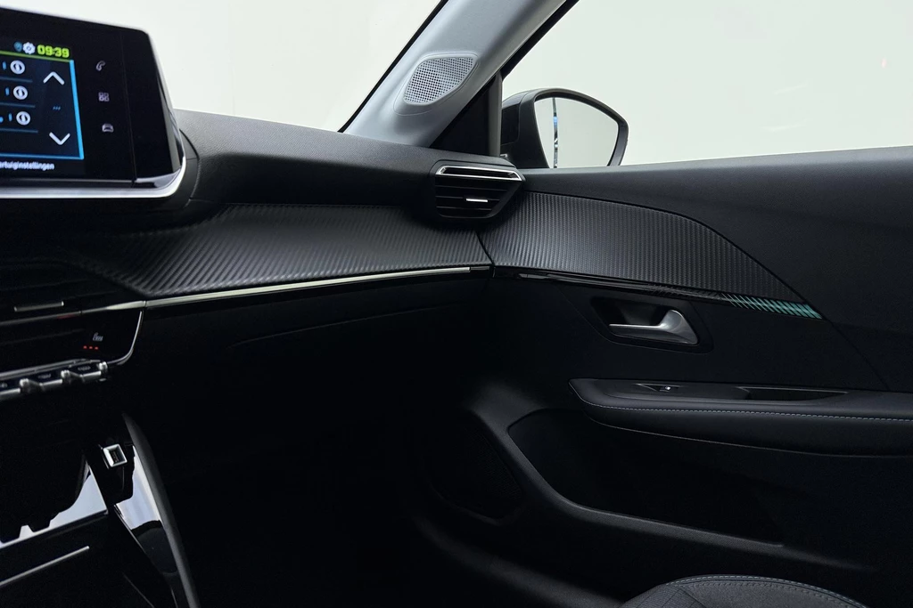 Peugeot e-208 – foto 30