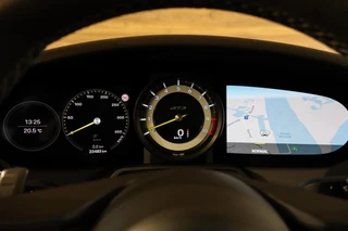Porsche 911 – thumbnail 32