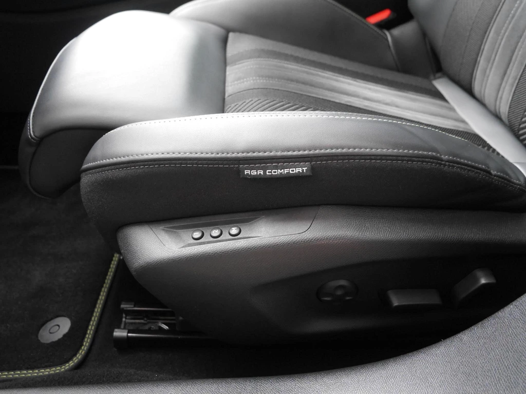 Peugeot 408 – foto 16